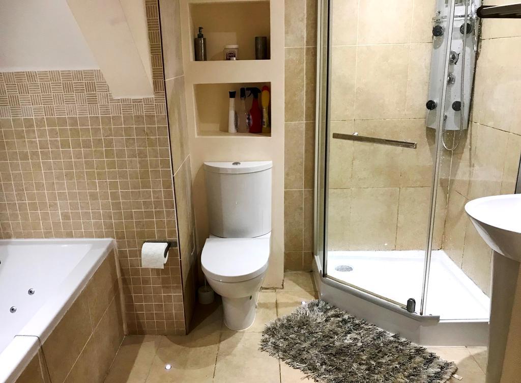 1 Fitzhamon Embankment Apartments Opposite Principality Stadium - Long Stay Offer Cardiff Room photo