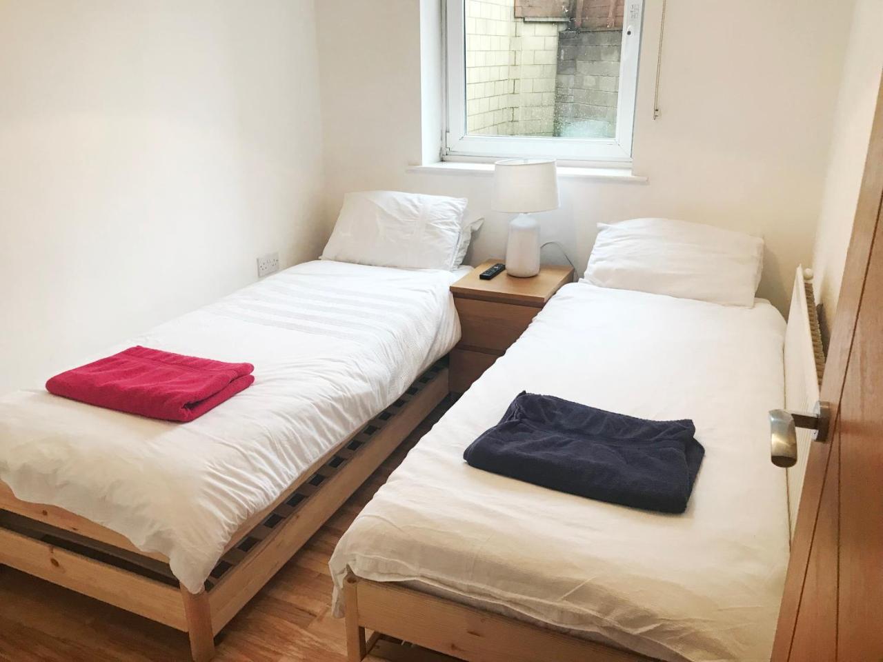 1 Fitzhamon Embankment Apartments Opposite Principality Stadium - Long Stay Offer Cardiff Exterior photo