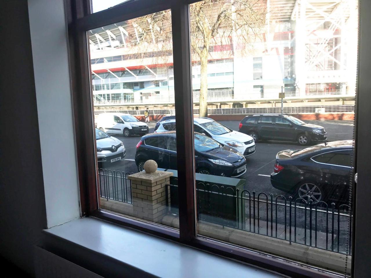 1 Fitzhamon Embankment Apartments Opposite Principality Stadium - Long Stay Offer Cardiff Exterior photo