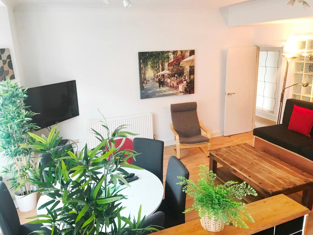1 Fitzhamon Embankment Apartments Opposite Principality Stadium - Long Stay Offer Cardiff Exterior photo